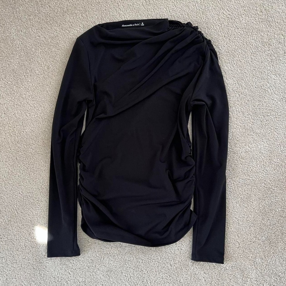 Abercrombie long sleeve drape mock neck top